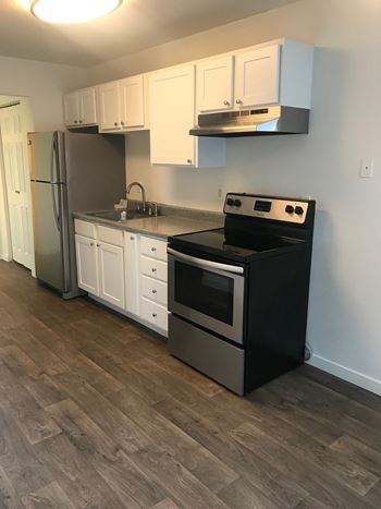 Fully upgraded kitchens with stainless steel appliances